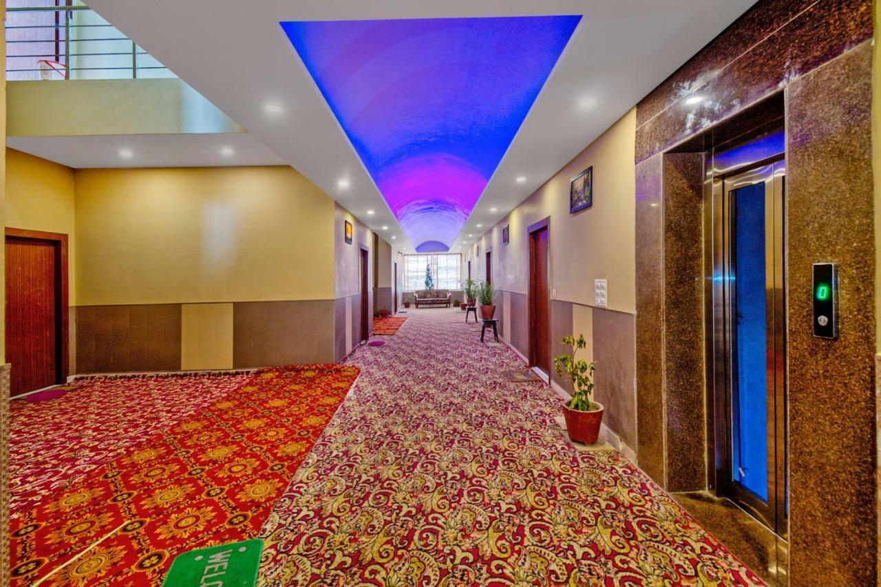 Capital O 40833 Maharaja Hotel & Restaurant Kashipur Exterior foto