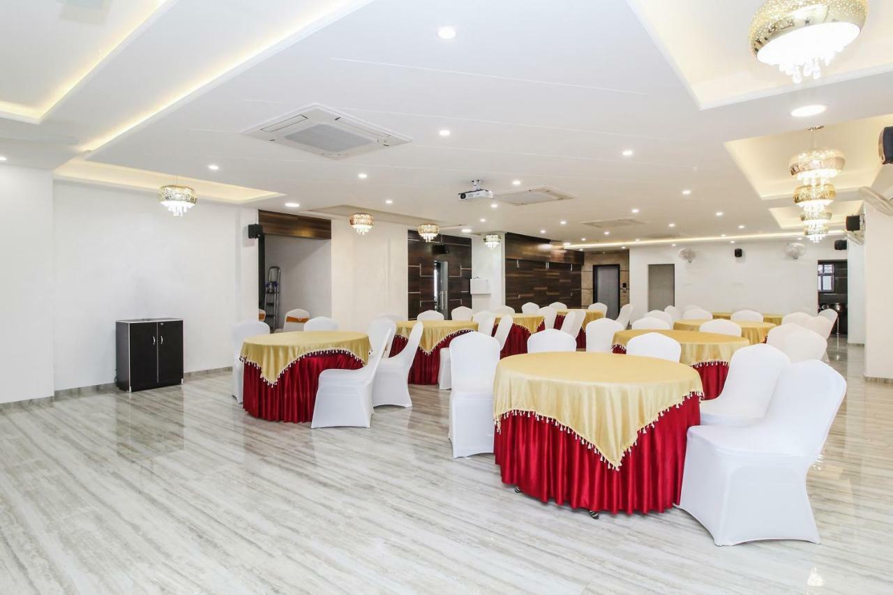 Capital O 40833 Maharaja Hotel & Restaurant Kashipur Exterior foto