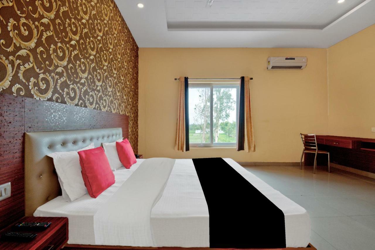Capital O 40833 Maharaja Hotel & Restaurant Kashipur Exterior foto