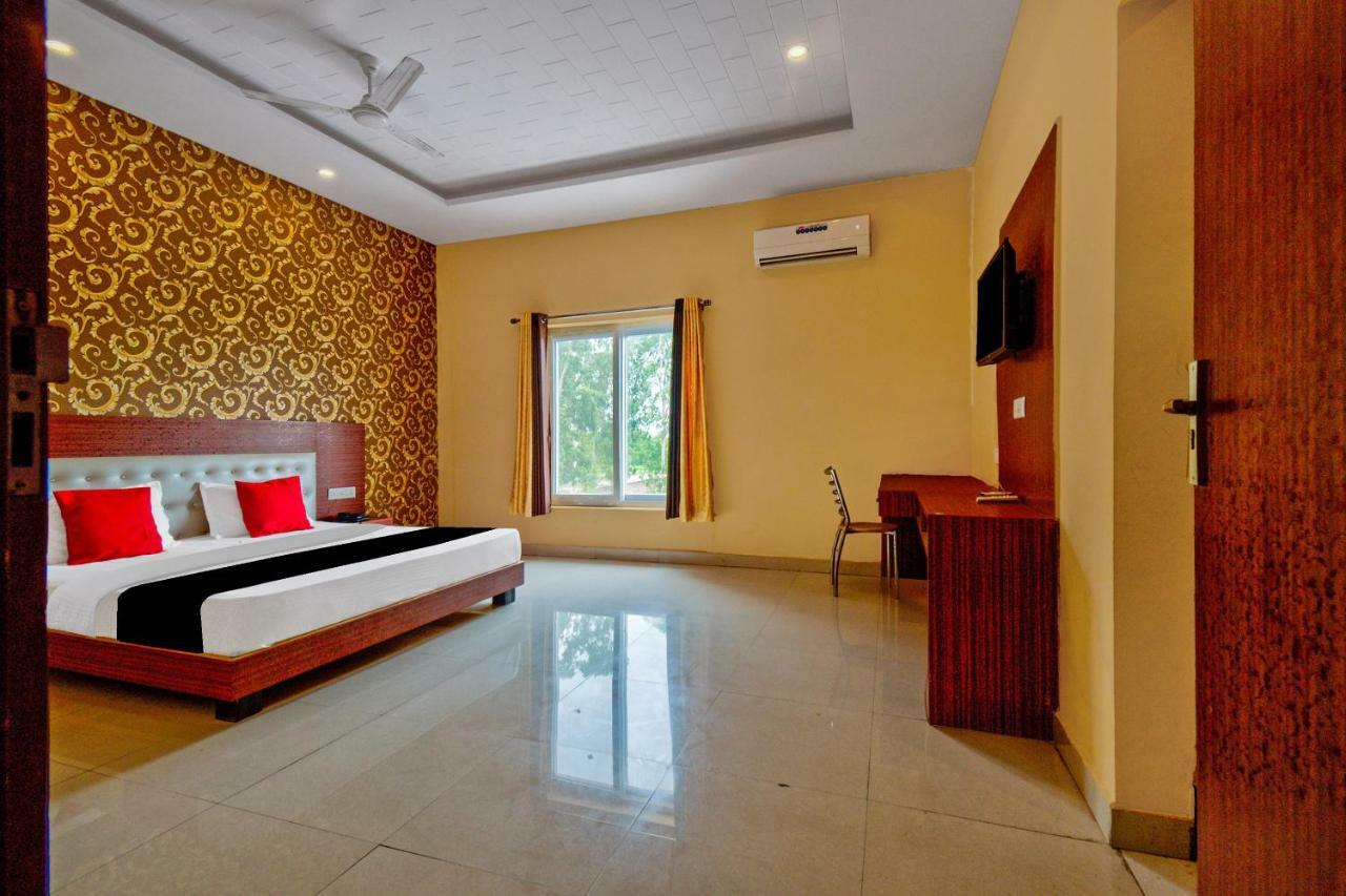 Capital O 40833 Maharaja Hotel & Restaurant Kashipur Exterior foto